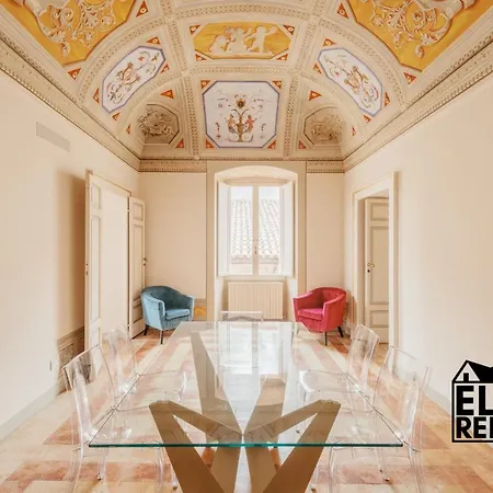 Sotto Gli Affreschi Del 1800 Con Colazione Inclusa * 아시시